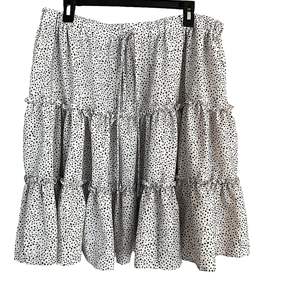 NWOT! Plus size Dalmatian print skirt